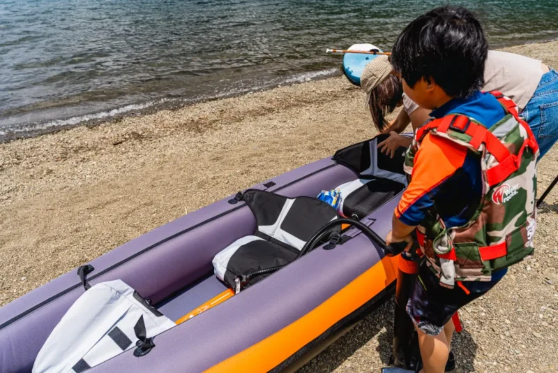 今年の夏キャンプはカヤックデビュー！「デカトロン」のインフレータブルカヤックで水辺を旅しよう【プロモーション】